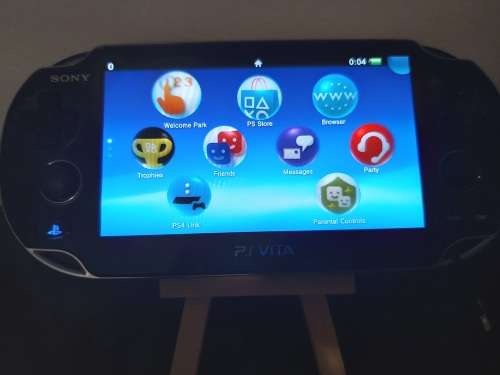 Sony Vita Console Plus 6x Vita Games